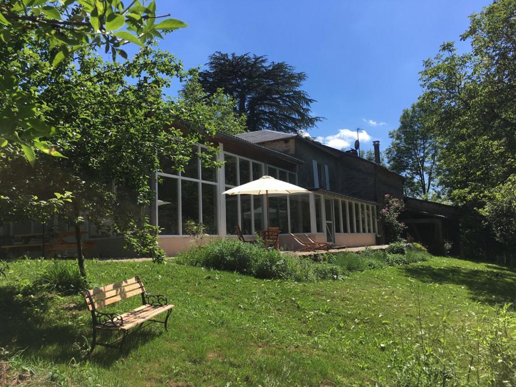 Le Clos Des Lucioles Acomodação com café da manhã Rueges Exterior foto